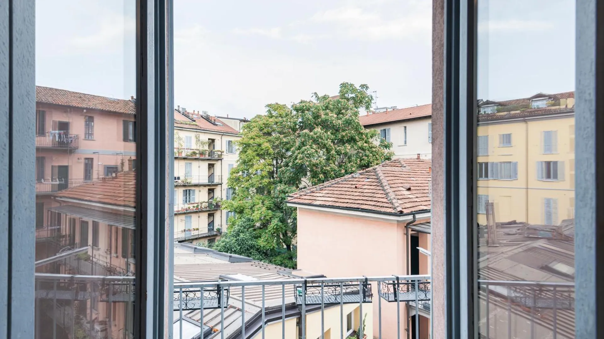 Easylife - Oasi Di Comfort E Stile In Porta Romana Milan 0*,  Italy